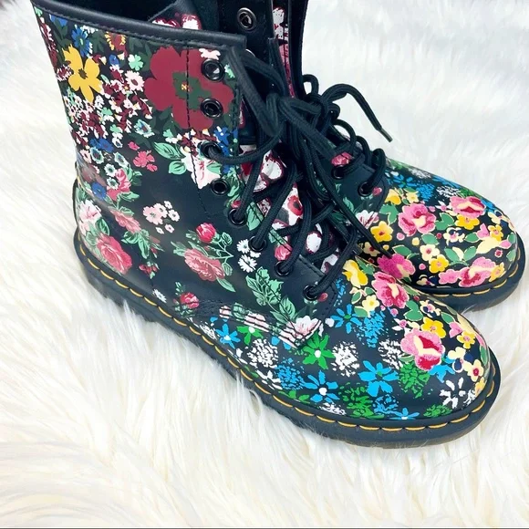 SOLD OUT Dr Martens 1460 Pascal Floral Mash Up Lace Up Black Combat Boots Sz 9 - Picture 9 of 13